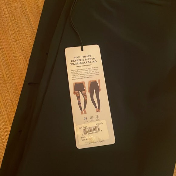 NWT ALO leggings - Picture 6 of 6